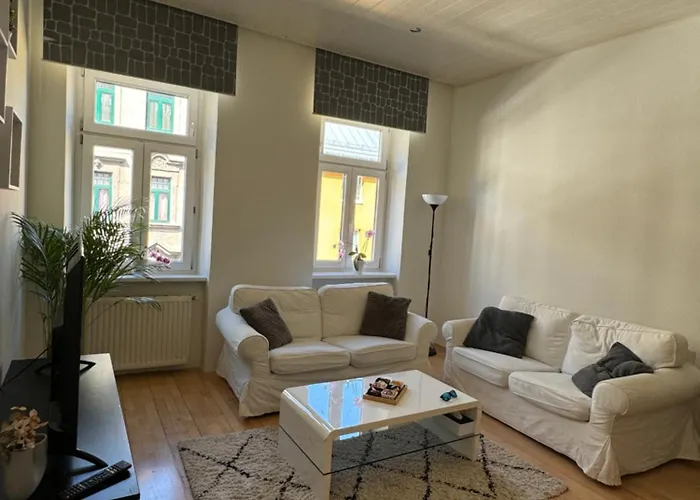 Charmante Zentral Gelegene Apartment *